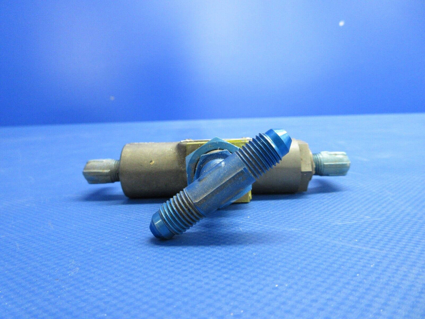 Piper PA-23-235 IBC Products Hydraulic Shuttle Valve P/N 32803 (0524-1830)