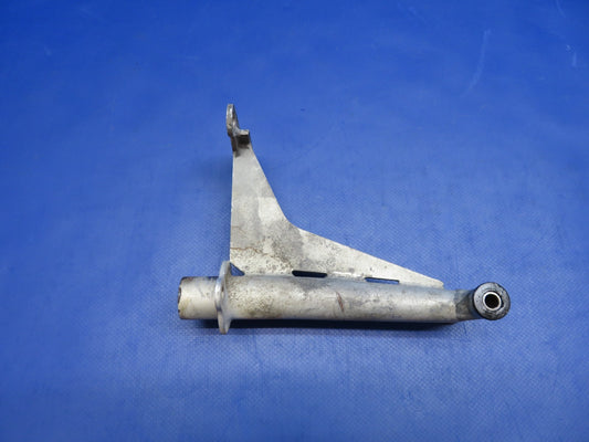 Continental IO-470 / IO-470-U Main Riser Bracket P/N 641642 (0326-1784)0