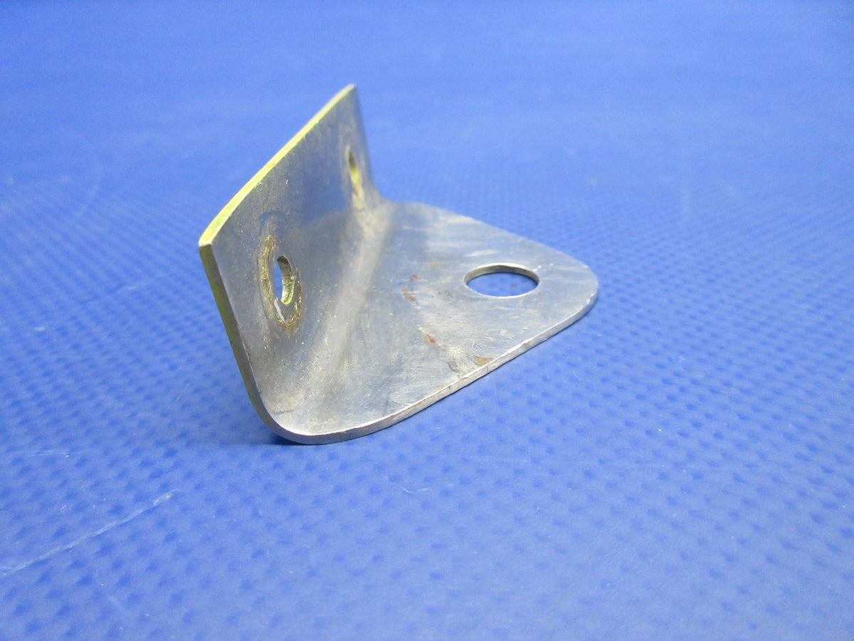 Beech 95-B55 Baron INBD Seat Attaching Bracket P/N 36-530011-35 (0526-708)7