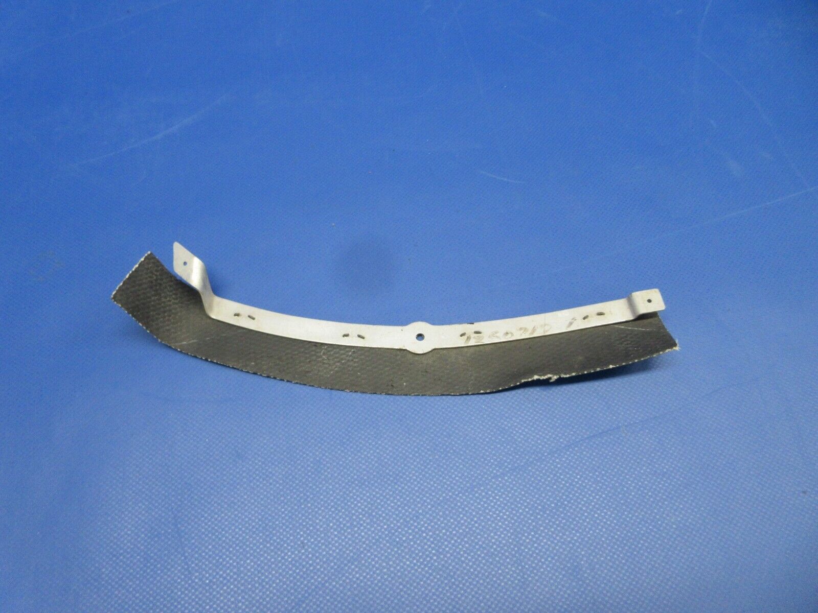 Cessna 210 Air Filter Strap Assy P/N 1250719-1 NEW OLD STOCK (0324-612)