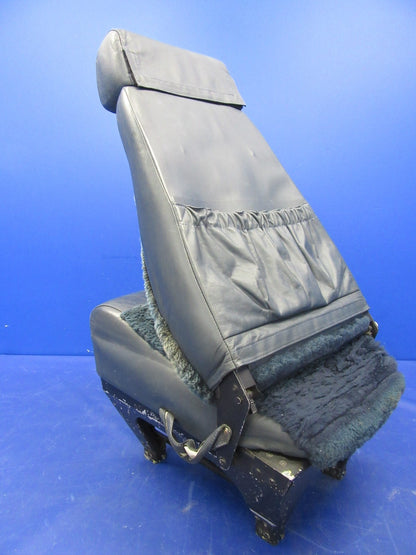 Beech 76 Duchess Pilot Seat P/N 169-534024-1 (0326-55)4