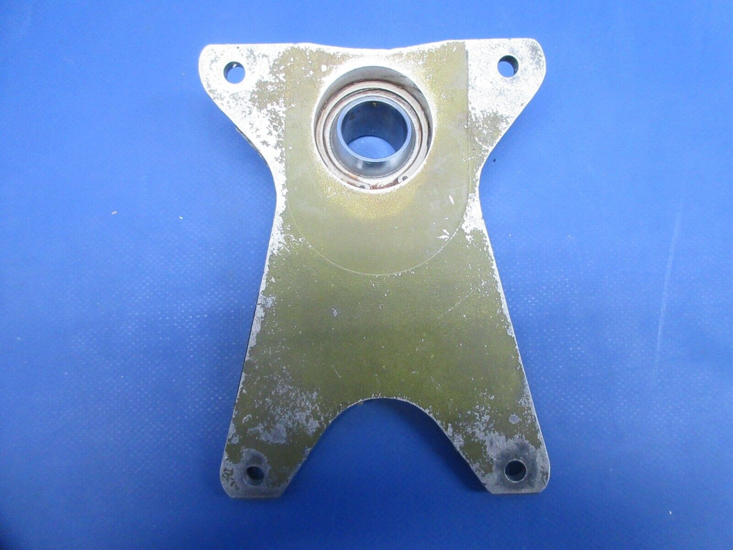 Piper PA-32RT-300T Lance II Main Gear AFT Trunnion Fitting 67042-13 (0924-864)
