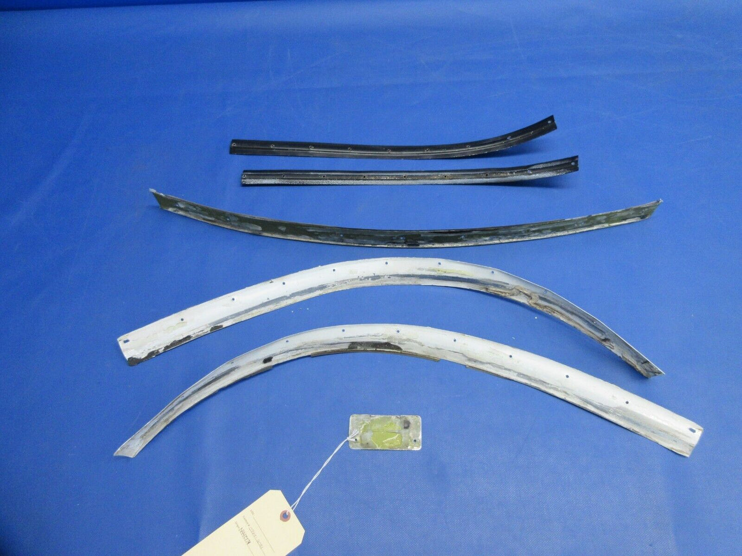 Piper PA-32RT-300T Lance II Windshield Collar & Trim Strip 69220-04 (0924-2081)