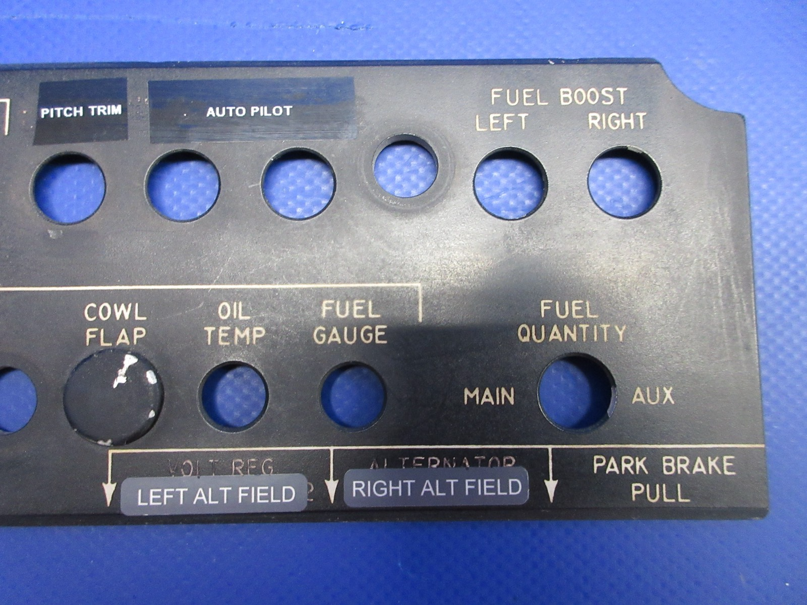 Beech D95A Travel Air Instrument Switch Sub Panel P/N 96-324034-7 (0326-737)7