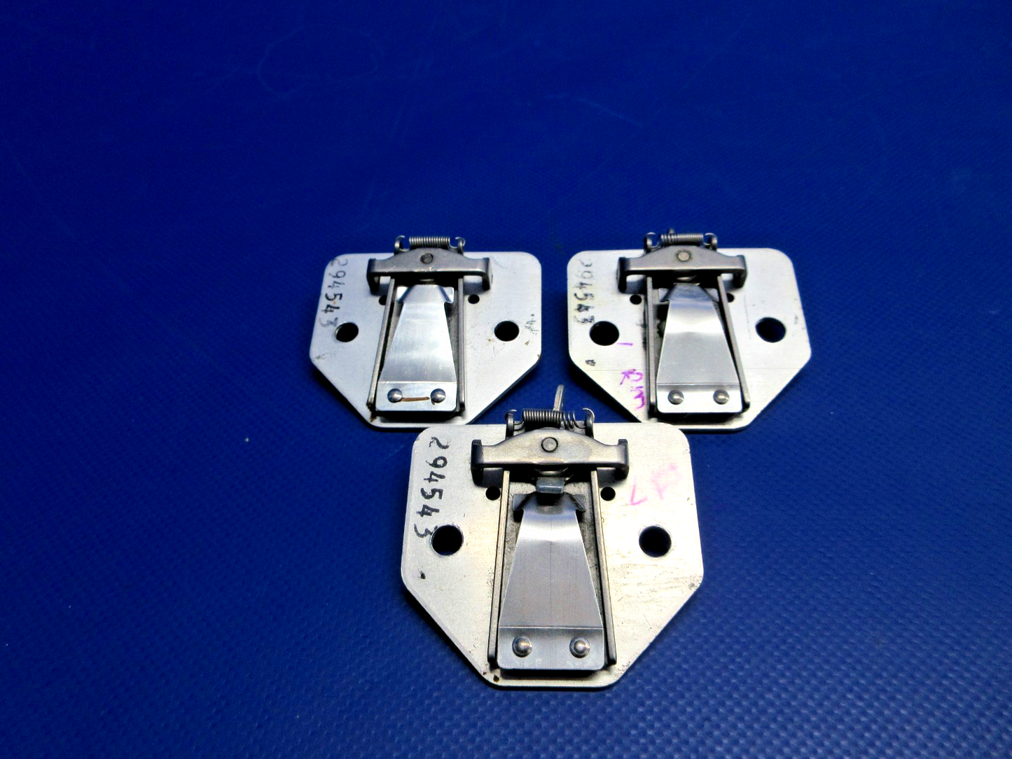 Cessna 310 / 310I Wedjit Cabin Seat Plate P/N 294543 LOT OF 3 (0326-818)2