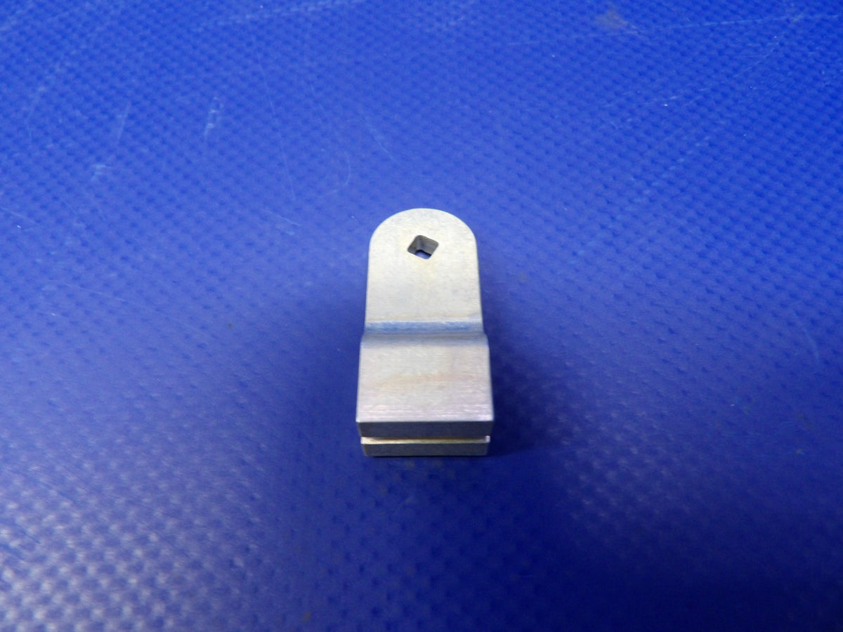 Cirrus Cabin Door Lower Actuator Arm P/N 20296-001 NOS (0426-1401)7