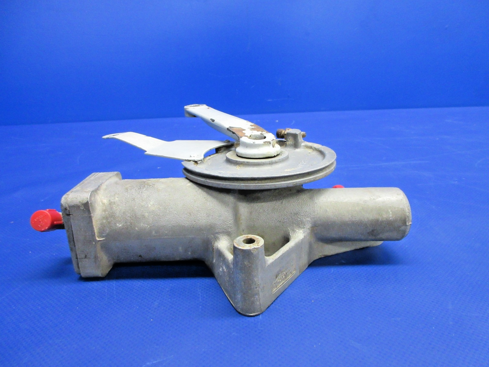 Globe GC-1B Swift RH Landing Gear Actuator P/N 15976-R (0326-751)9