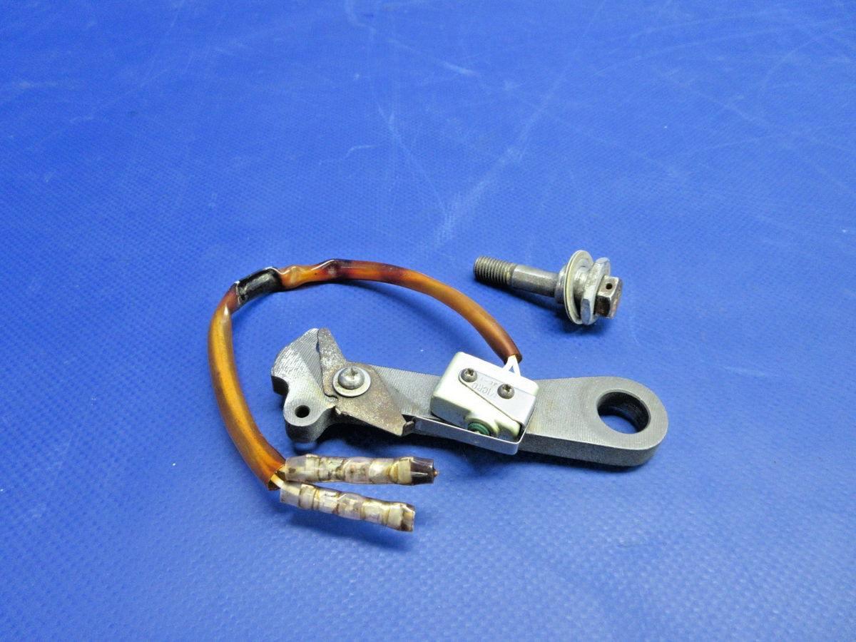 Cessna 172RG Cutlass Hook Downlock w/ Switch P/N 2241106-3 (0826-818)0
