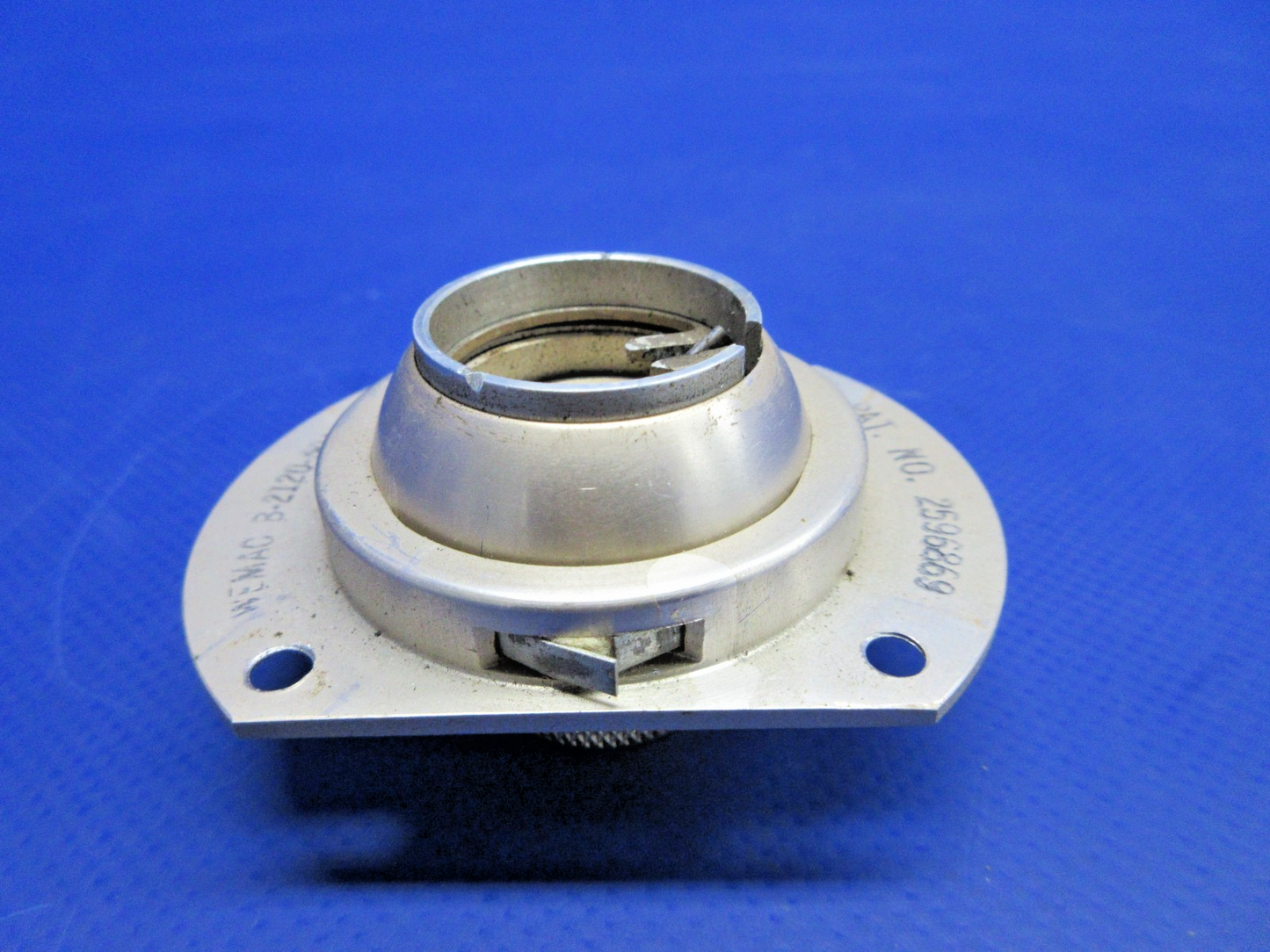 Beech D95A Travel Air Wemac Air Valve P/N B-2120-501 (0326-820)10