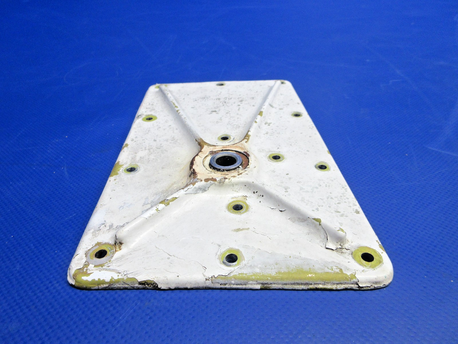 Piper PA-31T1 Nose Gear Drag Link Attachment Bracket RH P/N 40325-01 (0626-802)5