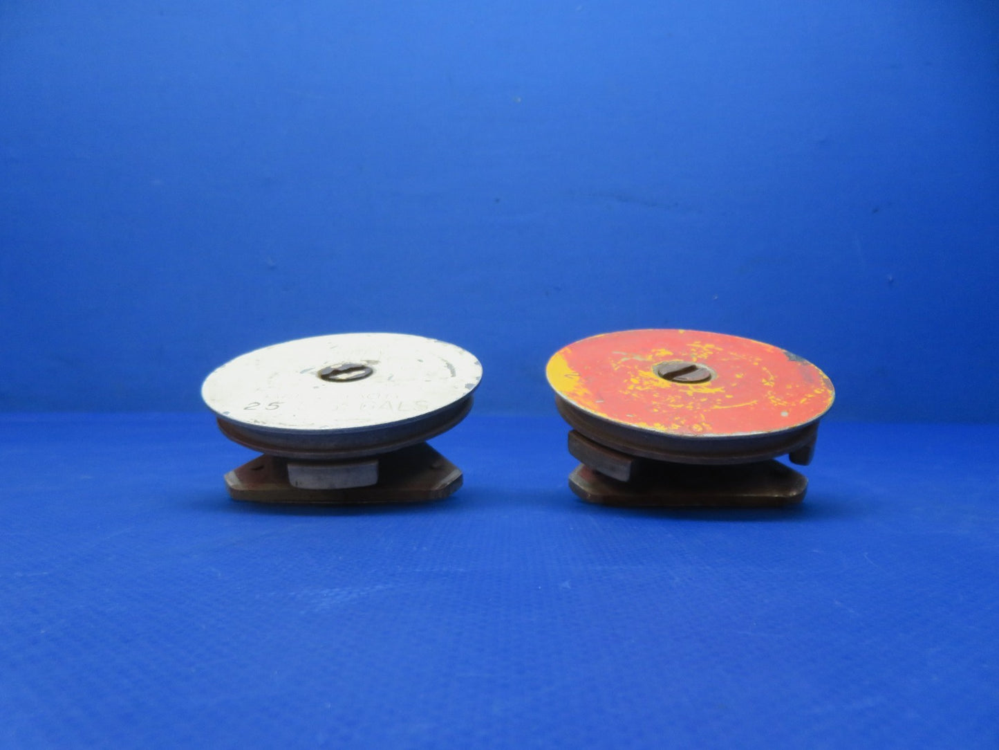 East Coast Aeronautics Fuel Cell Caps Type III 200-3-19-25 LOT OF 2 (1124-1401)3