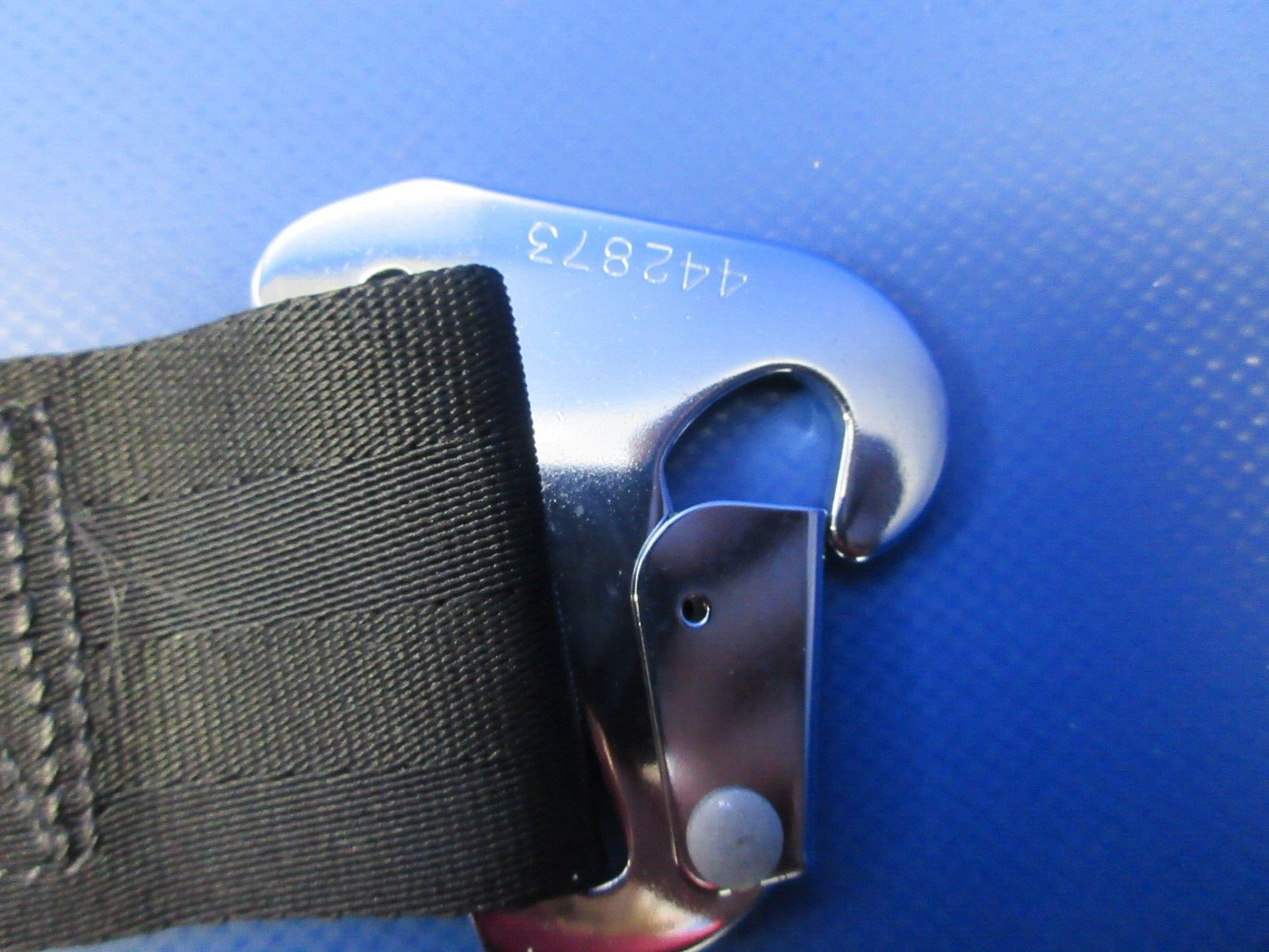 Am-Safe 9600-22 Seat Belt w/ Harness P/N 502988-401-2251 NOS (0424-1240)