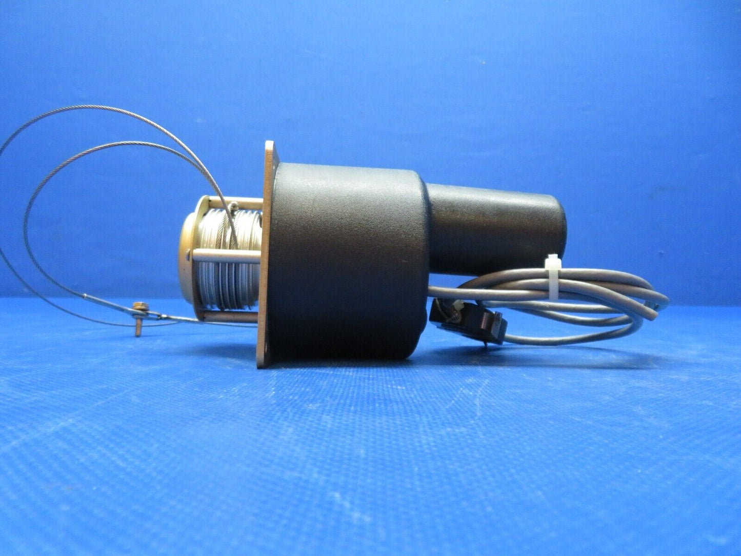 Mooney M20 / M20E S-Tec Pitch Servo w/ Connector P/N 0107-P5 WARRANTY (0424-209)