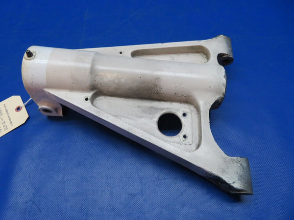 Beech 95 / D95A Travel Air Nose Gear Brace P/N 95-824005-1 (0624-156)