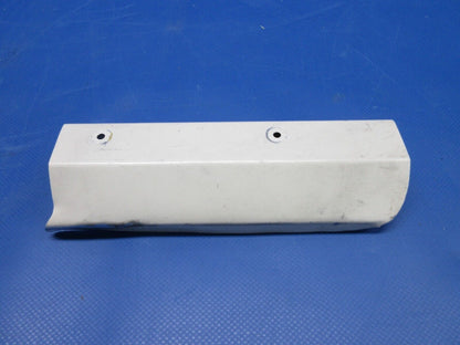 Beech 95 / D95A Travel Air Armrest Cover Plate Catch 35-534372-5 (0524-1078)