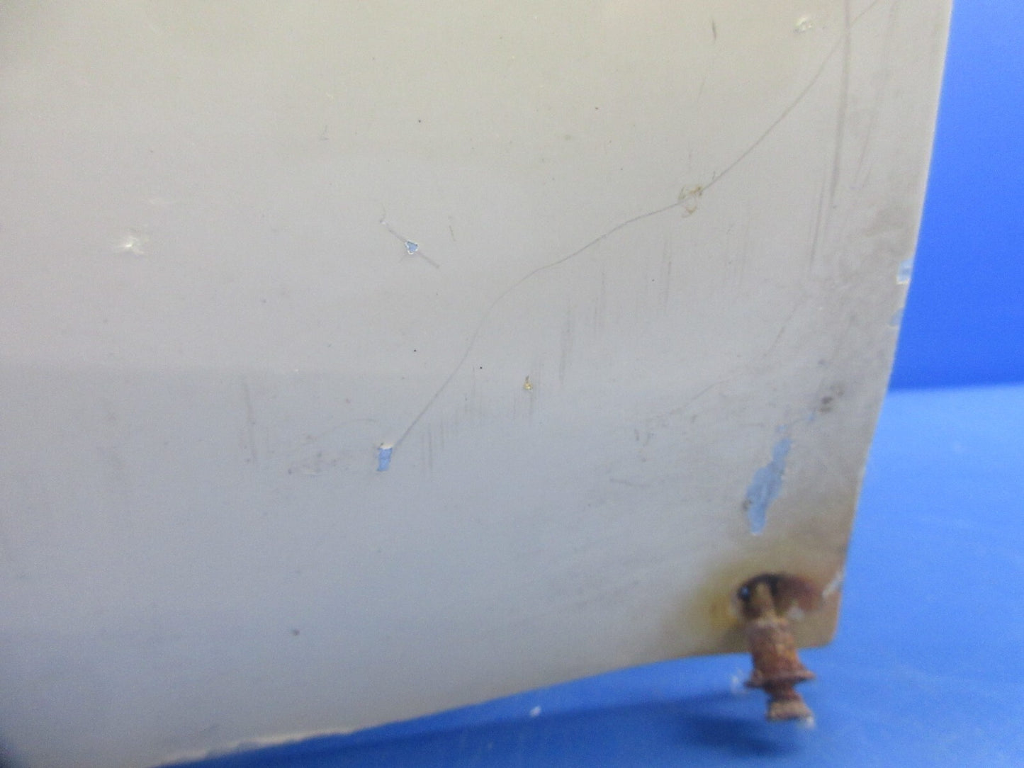 Piper PA-34-200T Seneca II Right Hand Cowl Side Panel P/N 78726-03 (1124-823)2
