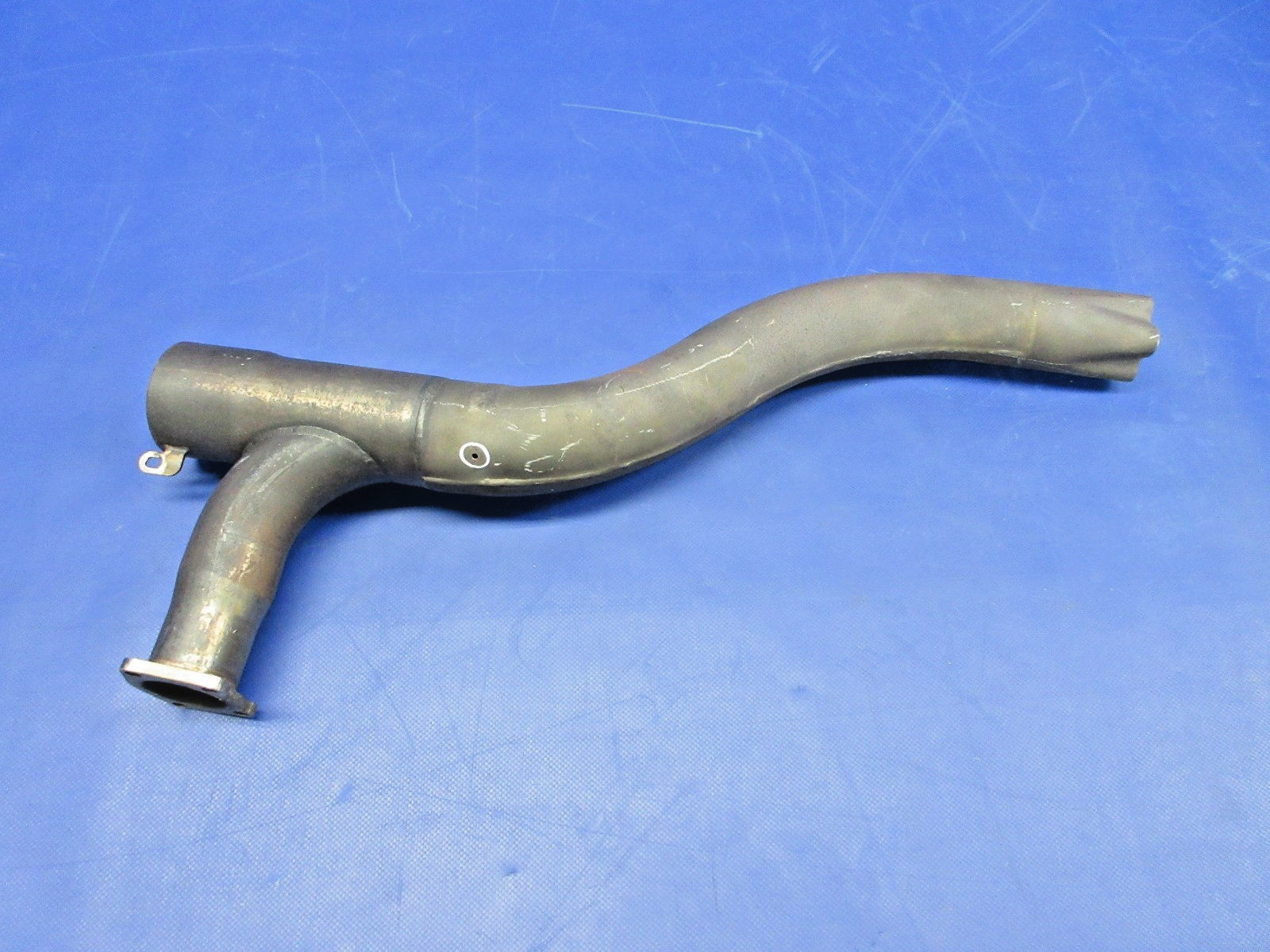 Cessna 310 / 310I AFT LH Exhaust Riser P/N 0850670-23 (0326-962)1