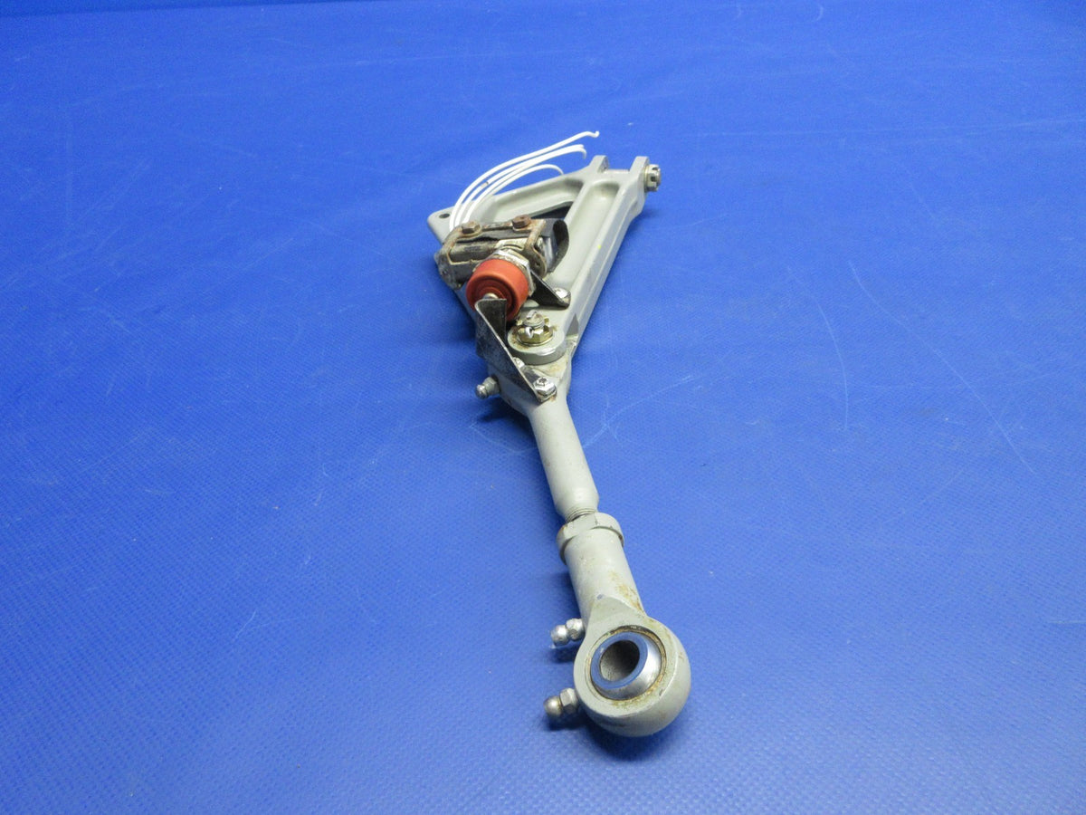 Piper PA-24-250 Comanche LH Main Gear Side Brace Link P/N 20767-00 (0526-733)7