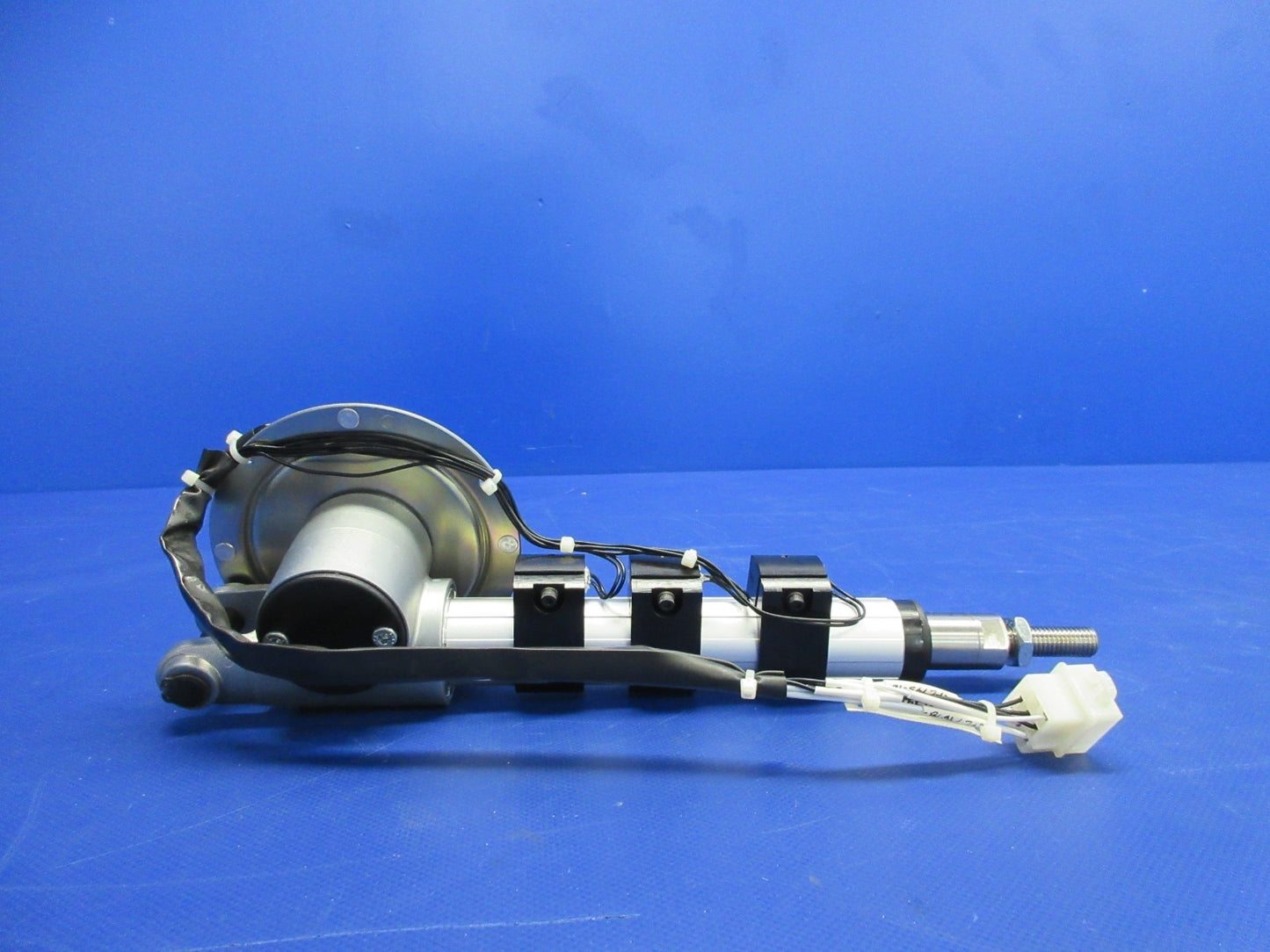 Cirrus SR20 / SR22 Flap Actuator w/8130 P/N 11787-003S OH (0326-712)7