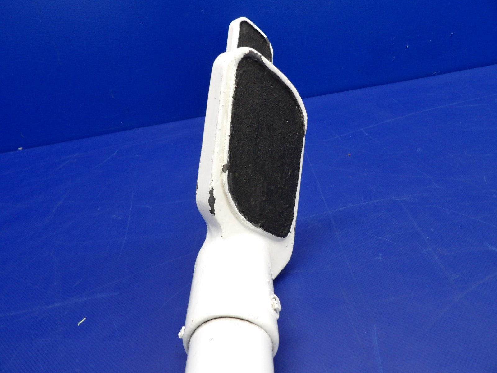 Cessna 310 / 310I Retractable Cabin Entrance Step P/N 0811932-1 (0326-2004)11