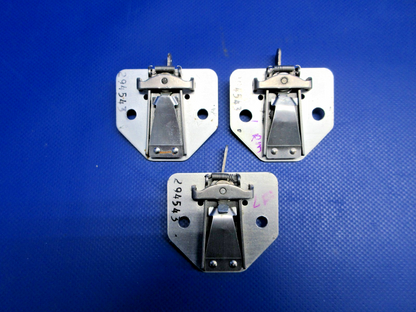 Cessna 310 / 310I Wedjit Cabin Seat Plate P/N 294543 LOT OF 3 (0326-818)3