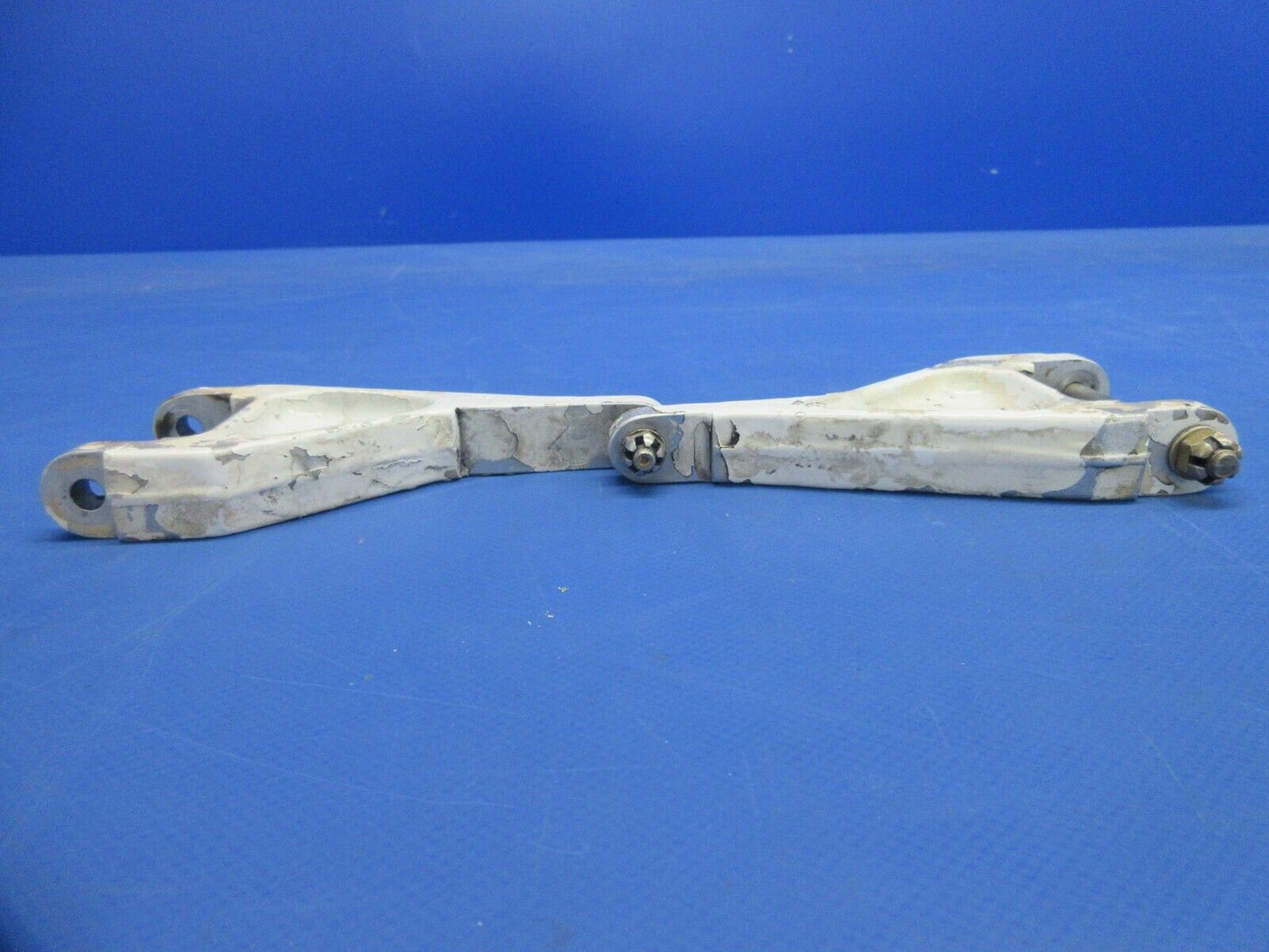 Piper PA-32RT-300T Lance II RH Main Landing Gear Torque Link 67012-00 (0924-863)