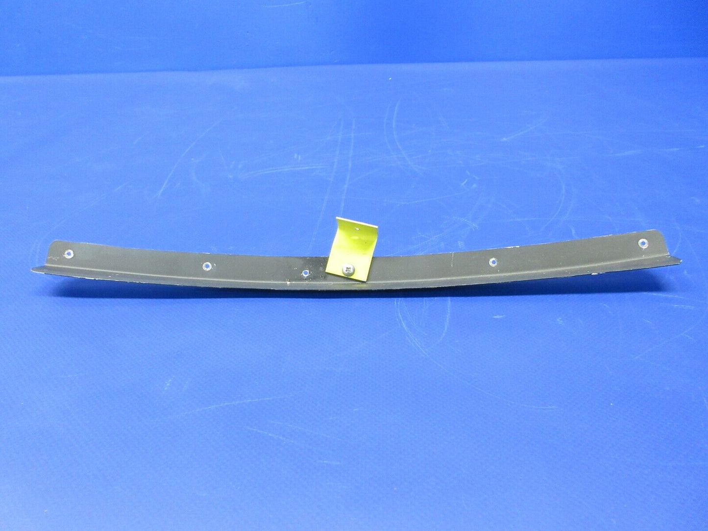Piper PA-28-181 Pilot Center Window Retainer Bottom & Sides 76264-00 (1224-2043)