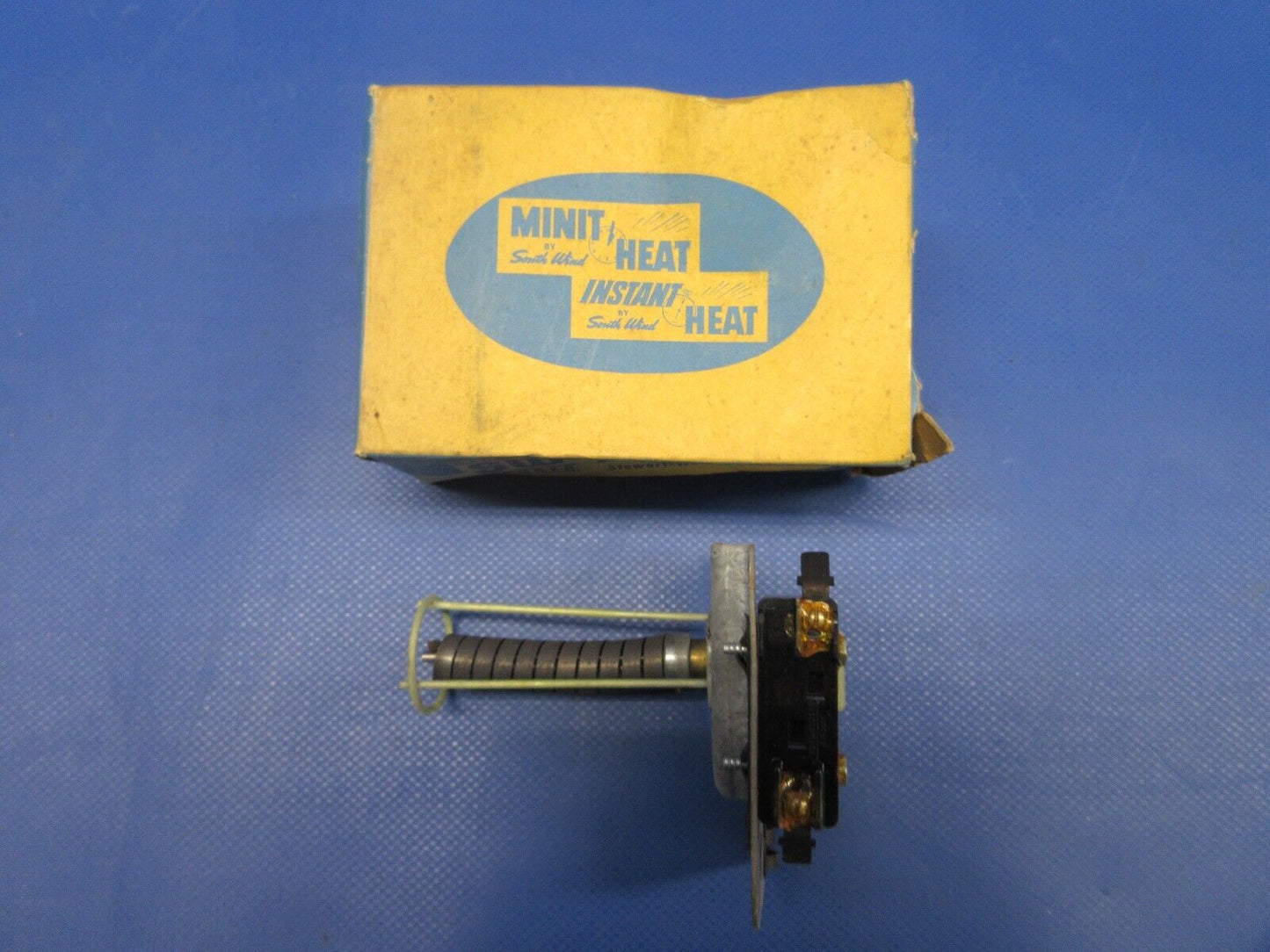 Stewart Warner Thermostat P/N G735011 NEW OLD STOCK (0424-1145)