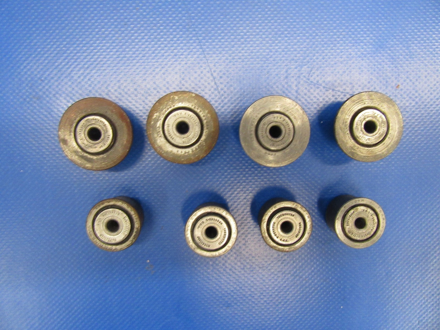 Beech Baron / Bonanza Flap Rollers Set of 8 (0118-29)3