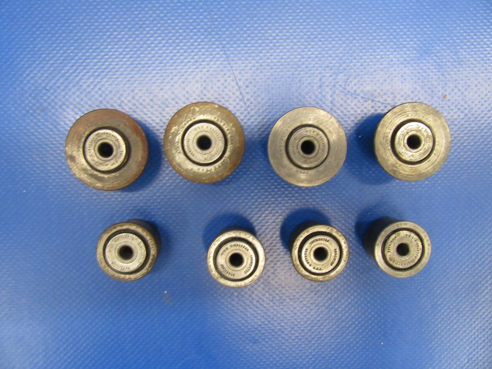 Beech Baron / Bonanza Flap Rollers Set of 8 (0118-29)3
