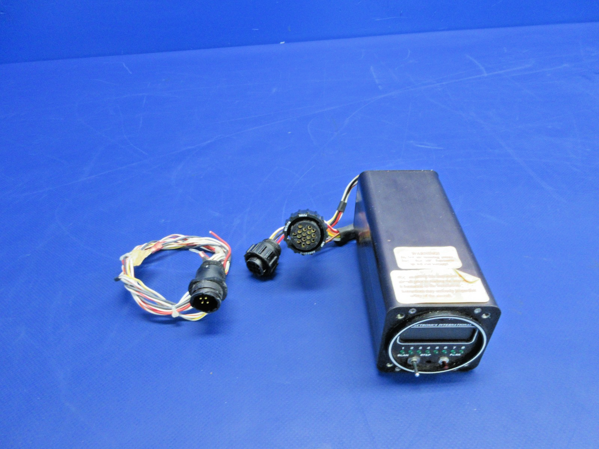 Electronics International EGT Indicator w/Connector P/N SR-8 TESTED (0926-893)1