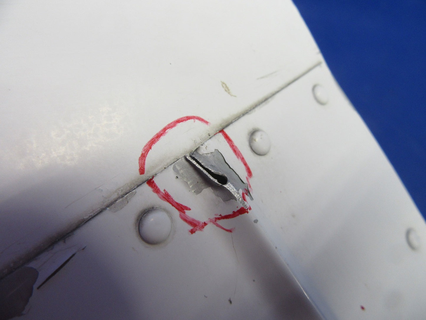 Stop Drilled Cracks / Cessna 172 / 172RG LH Flap P/N 0523901-35 (0326-07)14