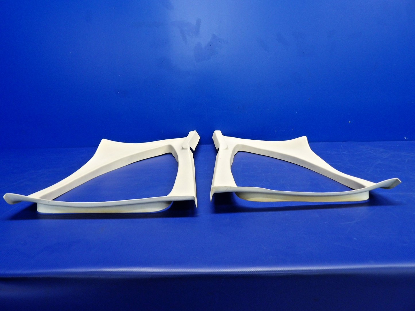 Cessna 172 / 172G RH + LH Rear Window Mouldings P/N 0500210-40 & -41 (0326-2029)7
