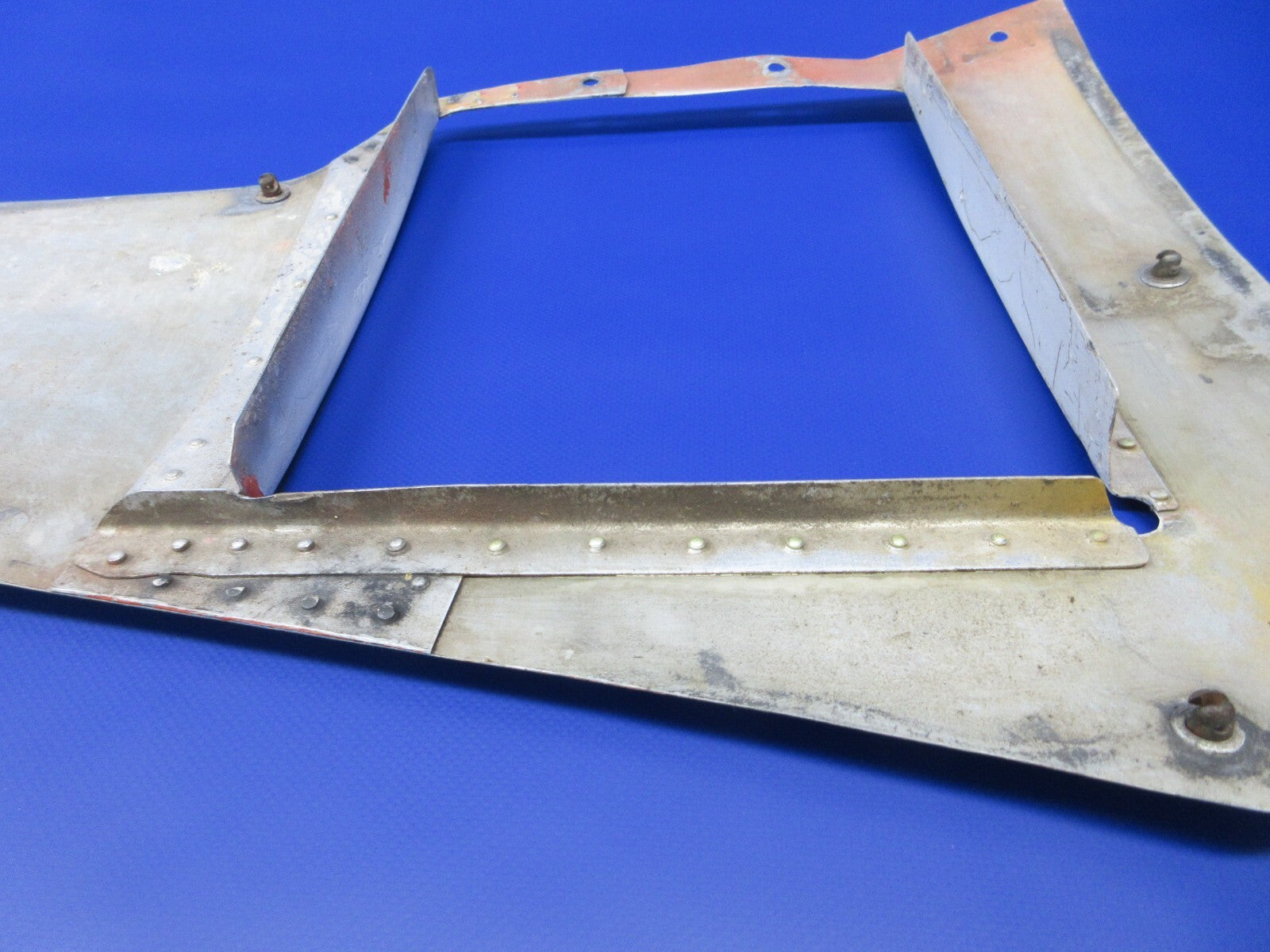 Bell 47J-2 Helicopter Upper Engine Cowl RH Panel P/N 47-340-205-35 (1124-1408)7