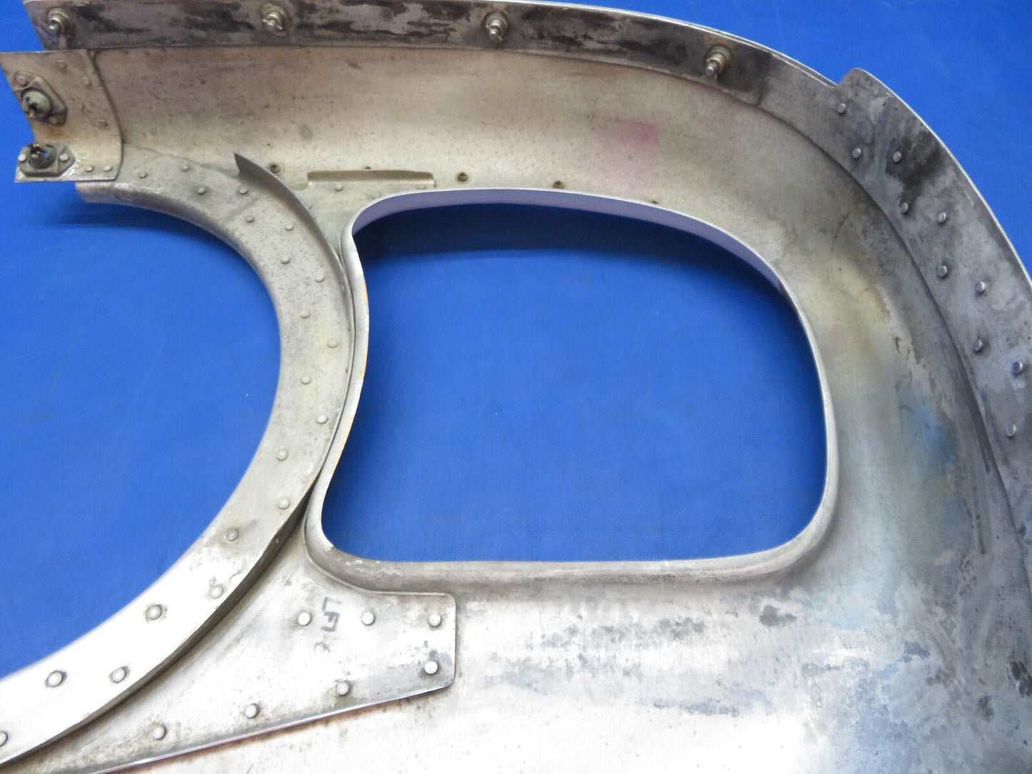 Cessna 310 / 310I Cowl RH Nose Cap Assy P/N 0851005-24 (1023-165)11
