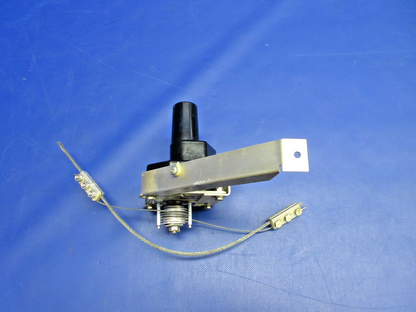 Beech D95A Travel Air Edo-Aire 1C465-1-303R Mitchell Roll Servo (0326-921)1
