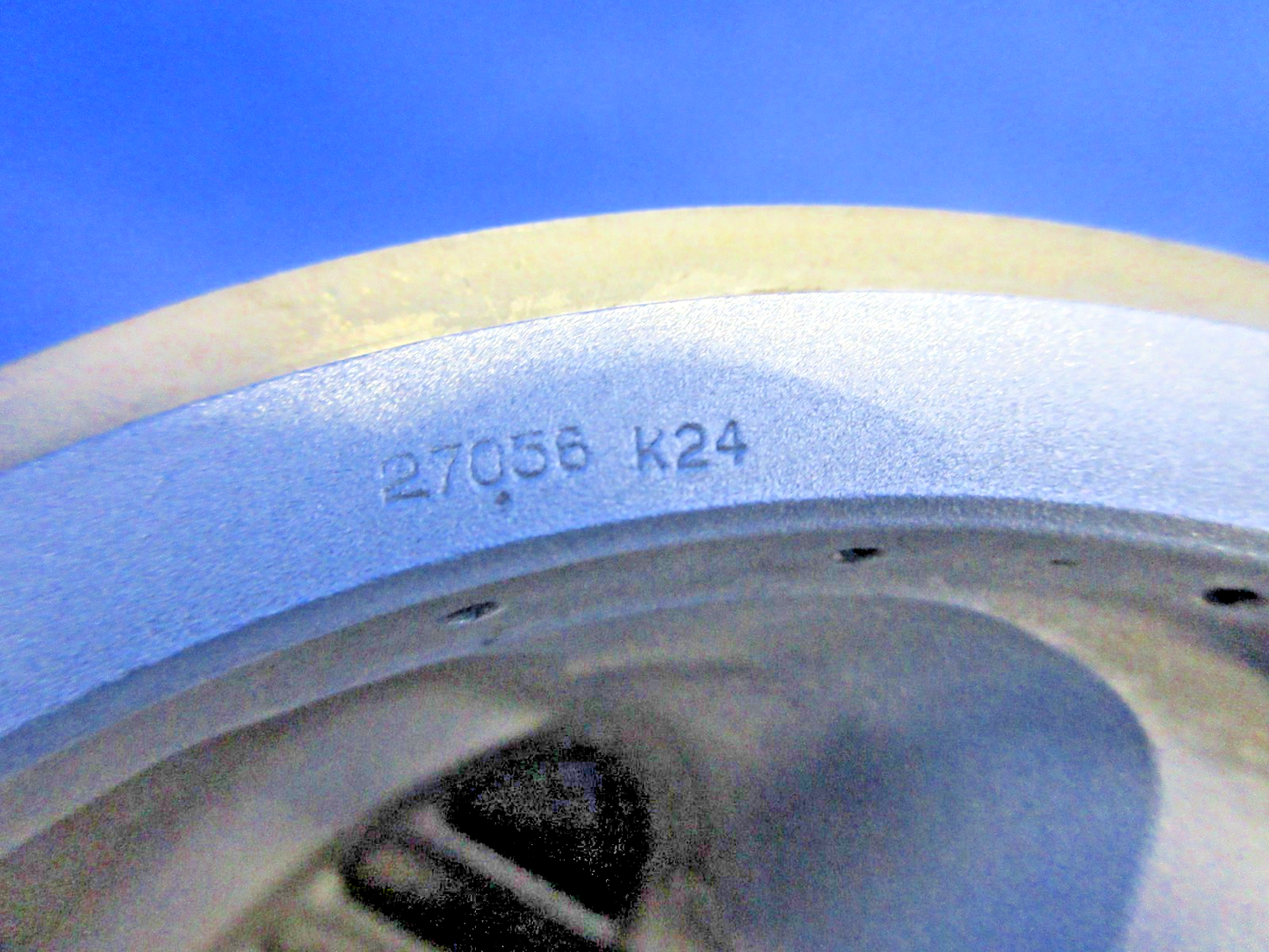 47031563