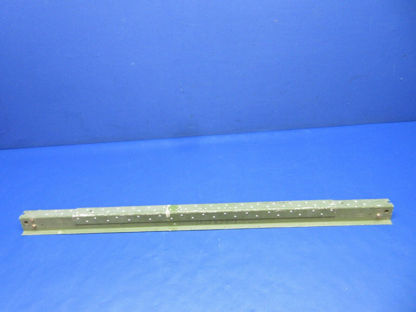 Cessna Spar P/N 1213620-1 NOS (0624-1295)