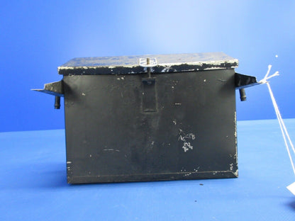 Piper PA23-235 / 250 Aztec Battery Box Assembly P/N 17564-00 (0524-2052)