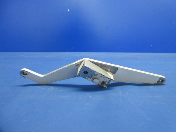 Piper PA-32RT-300T Lance II Nose Gear Spring FWD Arm Assy 38232-04 (0924-922)