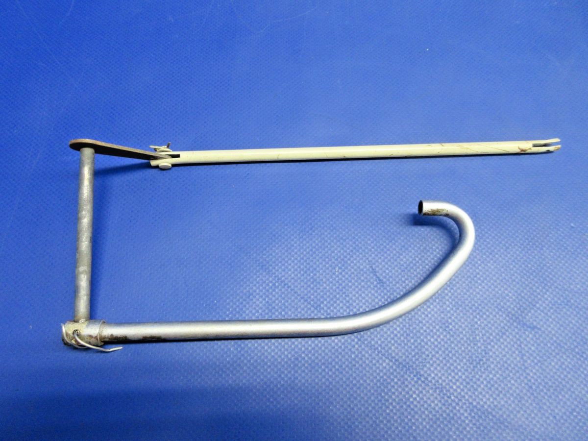 Cessna 172 Seat Reclining Adjustment Handle & Link P/N 1200504-3 (0926-855)1