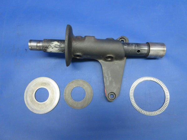 Cessna P337H Skymaster Saddle & Shaft Assy RH w/ Spacers 1541000-206 (0724-812)