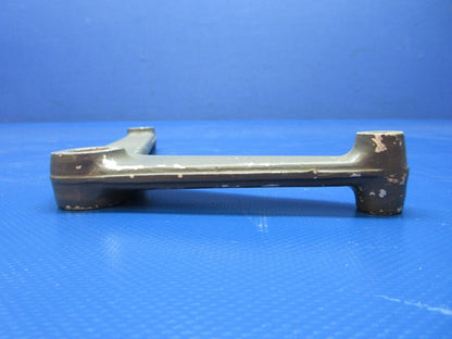 Cessna 210 Seat Pivot Bracket P/N 0514060-6F (1124-1375)5