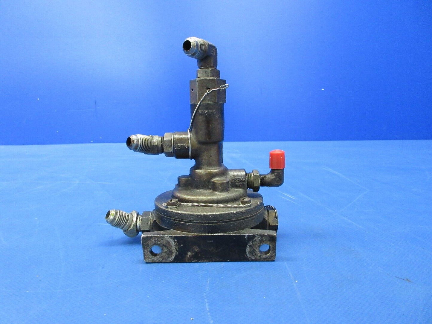 Garrett AiResearch Turbo Oil Controller P/N LW-10644 (0824-1241)