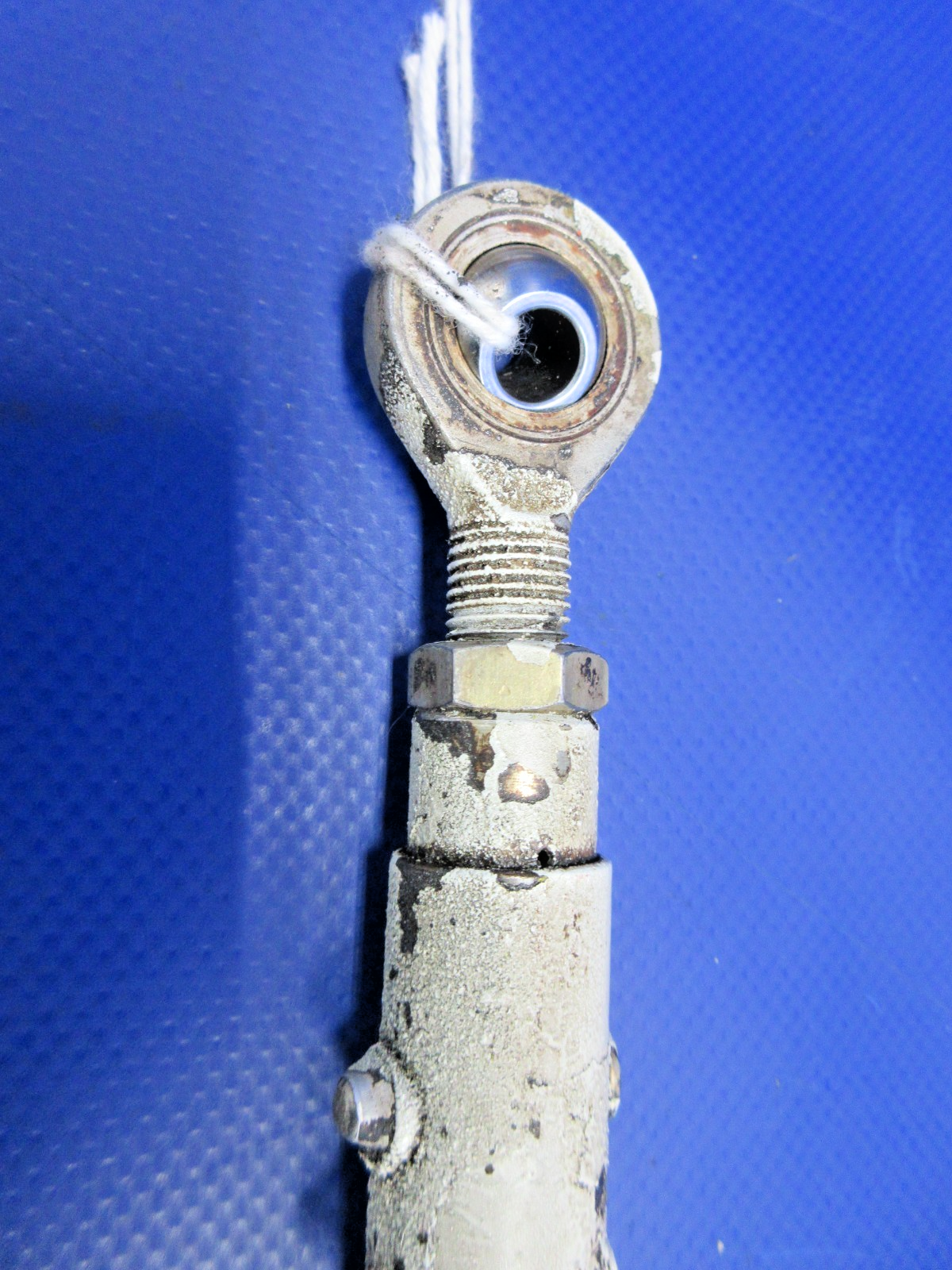 Cessna 310 / 310I Main Gear RH Drive Tube P/N 0841137-1 (0326-944)5
