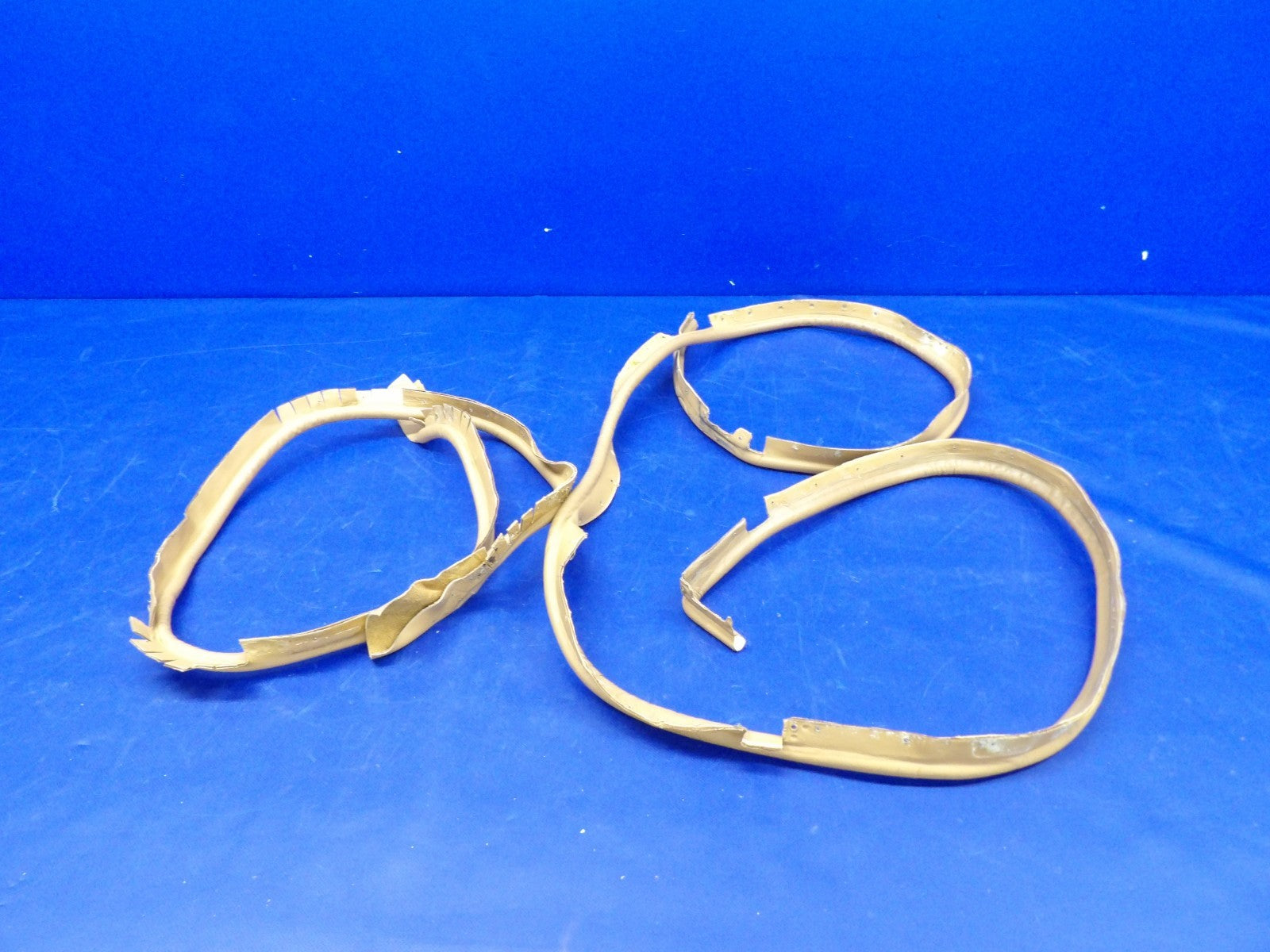 Beech D95A Travel Air Cabin Door and Rear Baggage Door Windlace (0226-524)6
