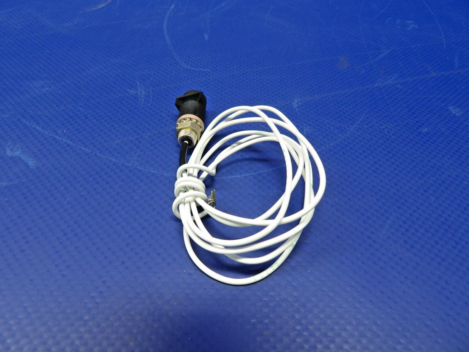 Beech King Air 90 / 100 Grimes Post Light Fixture A-4896A-1-24 NOS (0426-1271)3