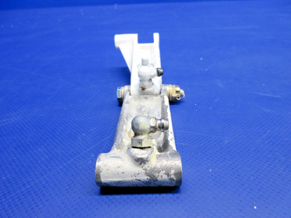 Beech D95A Nose Landing Gear Steering Idler Cross Link P/N 35-825173 (0326-782)9