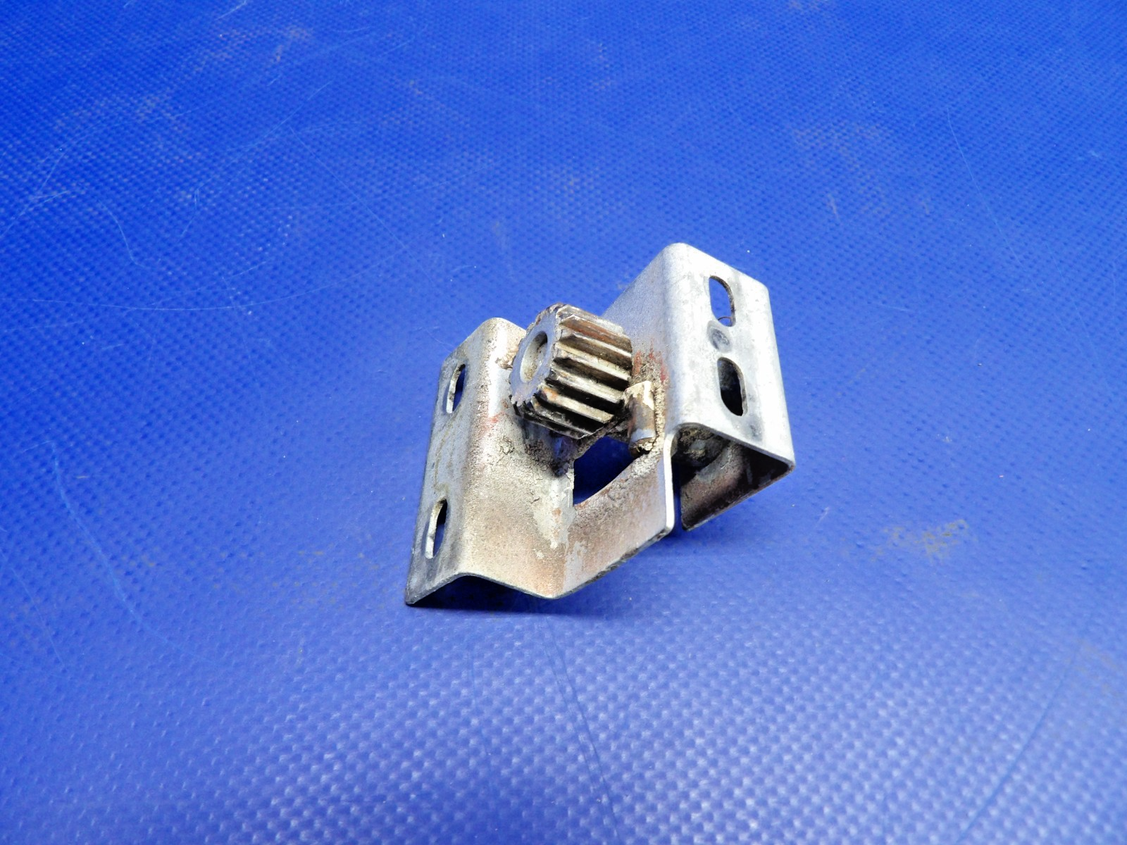 Cessna 172 / 172G RH Door Latch Rotary Clutch P/N 0511262-2 (0326-1201)8