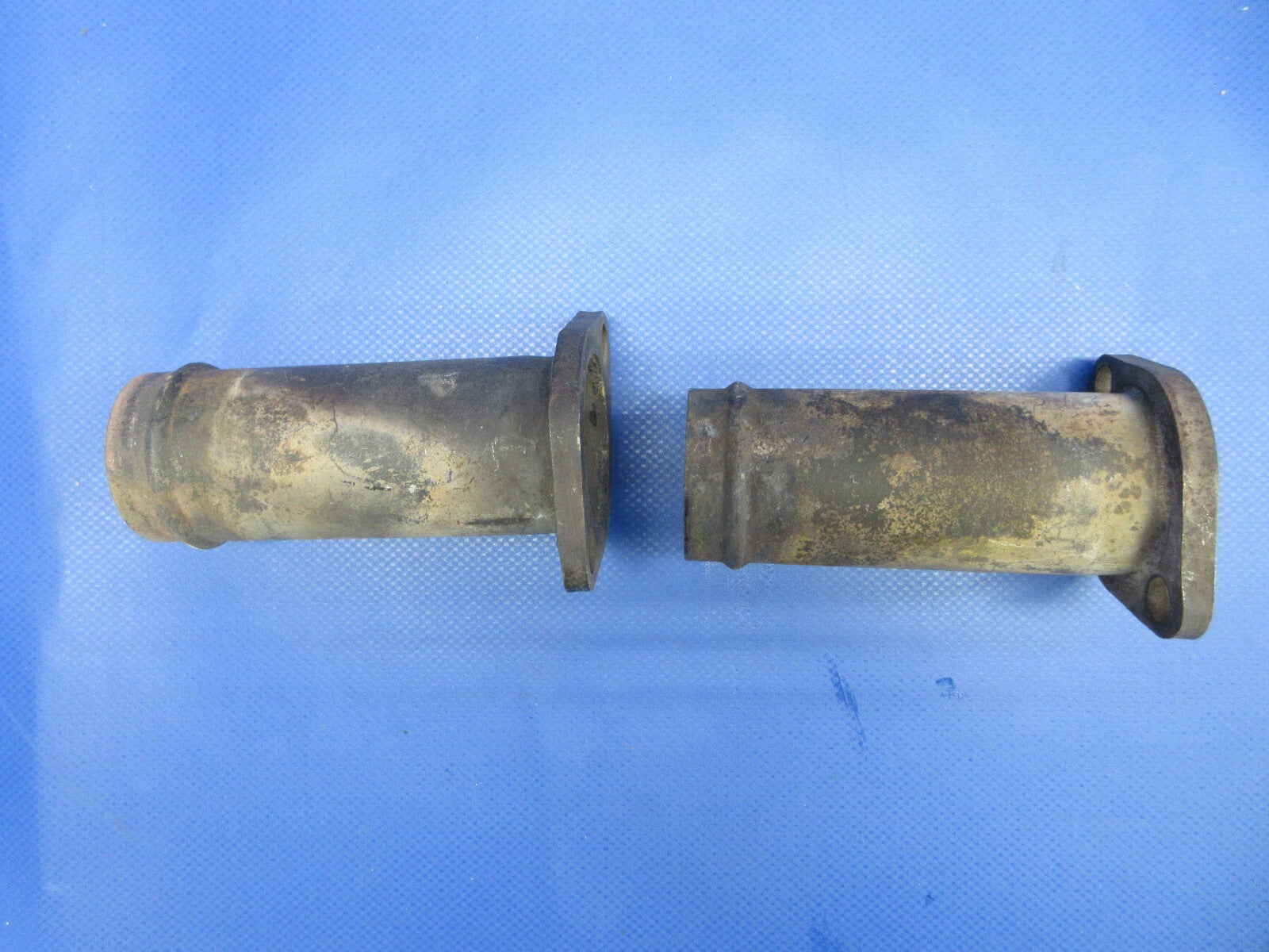 Cessna 172 Exhaust Riser w/ Clamps P/N 0450338-14 LOT OF 2 (0124-1430)10